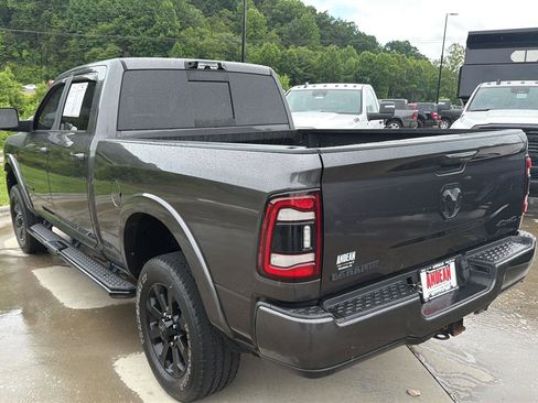 Used 2022 RAM 2500 Laramie w/ Night Edition AWD/4WD image 5
