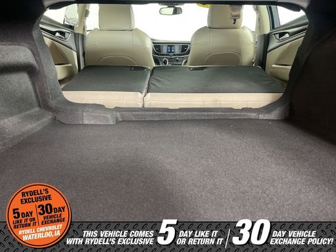 Certified 2017 Buick LaCrosse Essence w/ Sights and Sounds Package FWD image 23