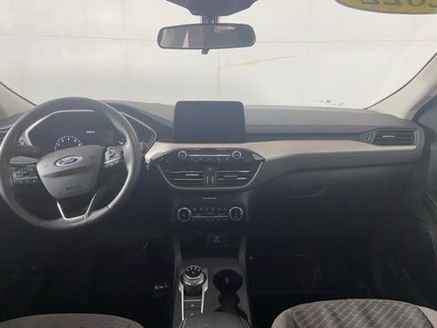 Used 2022 Ford Escape SE w/ SE Sport Appearance Package AWD/4WD image 17