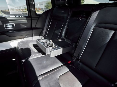 Used 2019 Rolls-Royce Cullinan image 53