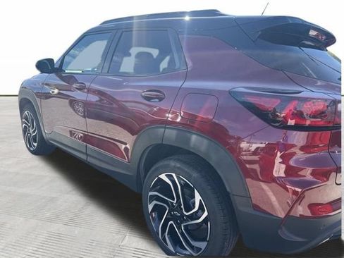 Used 2024 Chevrolet TrailBlazer RS w/ Driver Confidence Package AWD/4WD image 3