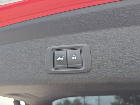Used 2024 Mitsubishi Outlander SE FWD image 11