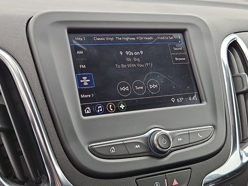 Used 2022 Chevrolet Equinox LT AWD/4WD image 16