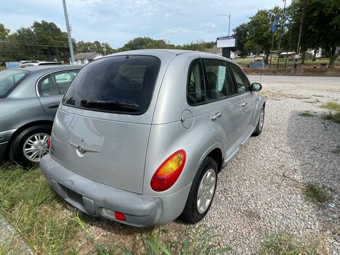Used 2002 Chrysler PT Cruiser image 3