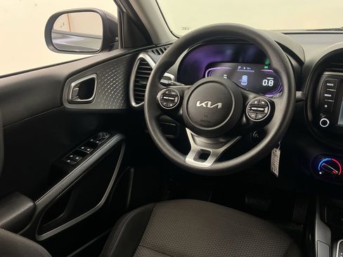 Used 2024 Kia Soul LX w/ Option Group 015 image 27