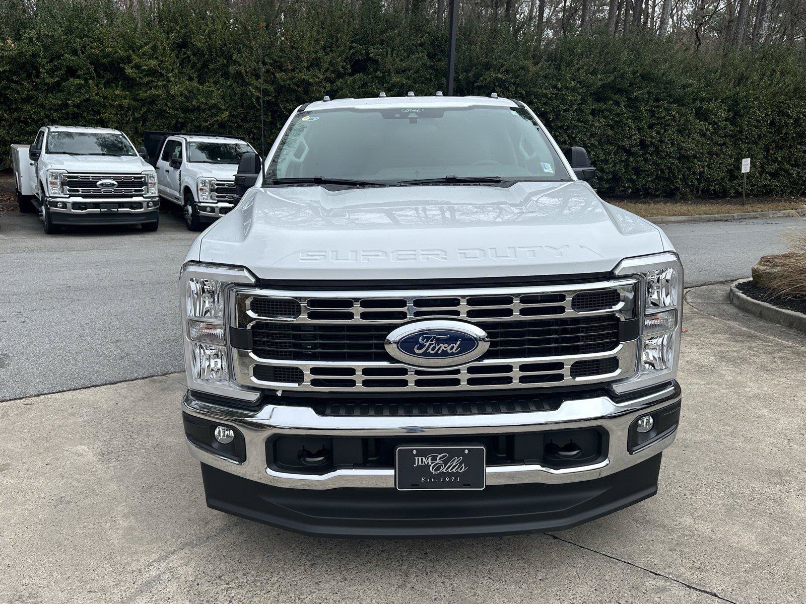 New 2026 Ford F350 XL w/ XL Chrome Package AWD/4WD image 2