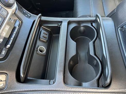 Used 2019 GMC Yukon XL Denali AWD/4WD image 23