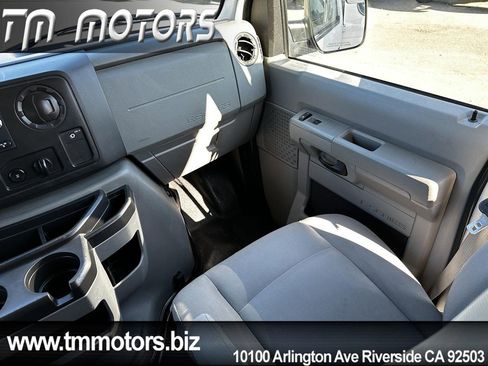 Used 2012 Ford E-350 and Econoline 350 XL w/ Exterior Upgrade Pkg image 12