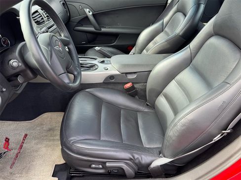Used 2005 Chevrolet Corvette Coupe w/ Preferred Equipment Group image 11