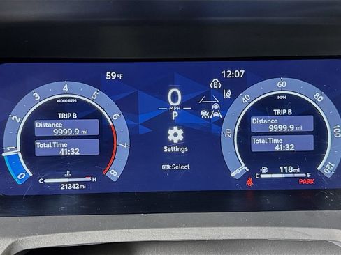 Used 2024 Toyota Tacoma Limited w/ Limited Package (LT) AWD/4WD image 29