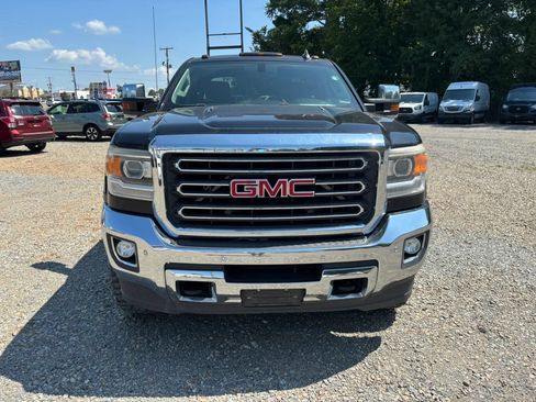 Used 2016 GMC Sierra 2500 SLT w/ Duramax Plus Package AWD/4WD image 7