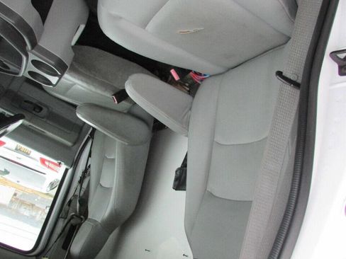 Used 2012 Ford E-450 and Econoline 450 Super Duty w/ PWR Locks & Windows Group image 17