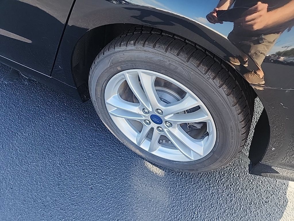 Used 2018 Ford Fusion S FWD image 5