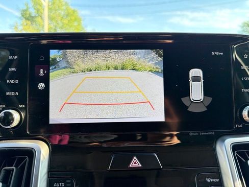 Certified 2023 Kia Sorento S w/ Panoramic Sunroof Package AWD/4WD image 25