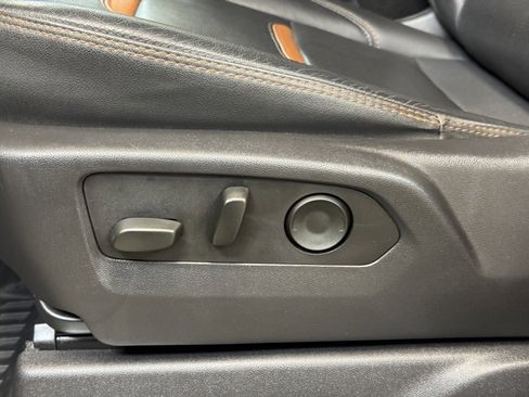 Used 2024 GMC Sierra 2500 AT4 w/ AT4 Premium Plus Package image 12