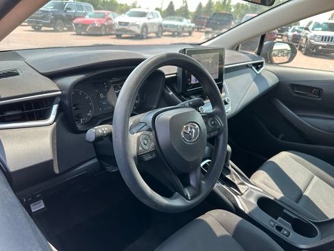 Used 2024 Toyota Corolla LE FWD image 2