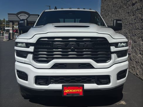 New 2026 RAM 2500 Big Horn AWD/4WD image 2