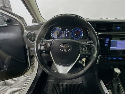Used 2017 Toyota Corolla SE image 13
