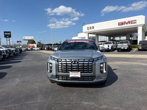 Used 2024 Hyundai Palisade Calligraphy AWD/4WD image 2
