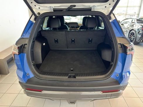 Used 2025 Chevrolet Equinox ACTIV w/ Safety and Technology Package AWD/4WD image 43