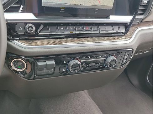 Used 2026 Chevrolet Silverado 1500 RST AWD/4WD image 17