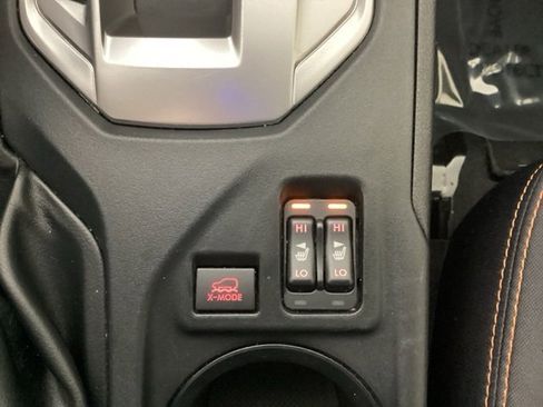 Used 2021 Subaru Crosstrek 2.0i Premium w/ Moonroof Package image 24