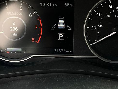 Used 2025 Nissan Versa SV image 34