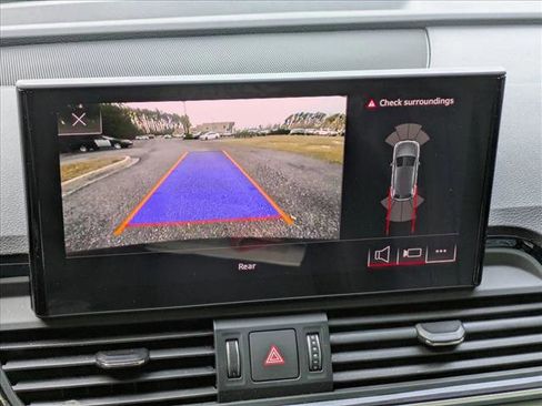 Used 2024 Audi Q5 2.0T Premium w/ Summer of Audi Package image 12