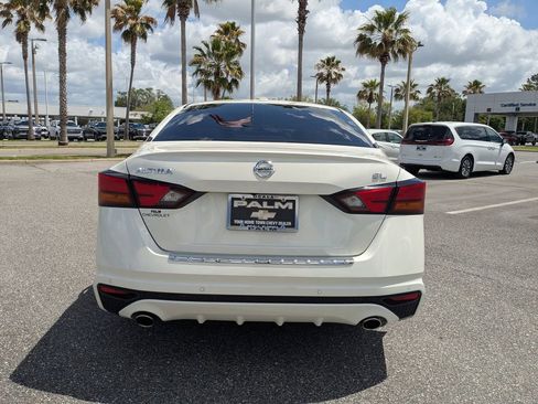 Used 2021 Nissan Altima 2.5 SL FWD image 4