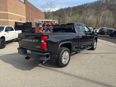Used 2022 Chevrolet Silverado 2500 High Country w/ Z71 Off-Road Package image 4
