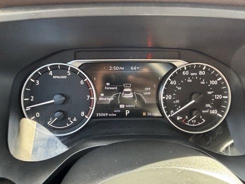 Used 2023 Nissan Rogue SL image 12