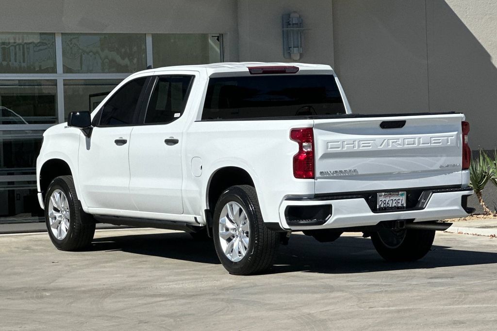 Used 2024 Chevrolet Silverado 1500 Custom RWD image 3