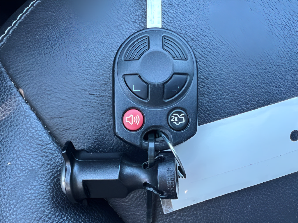 Used 2018 Ford Escape SEL FWD image 30