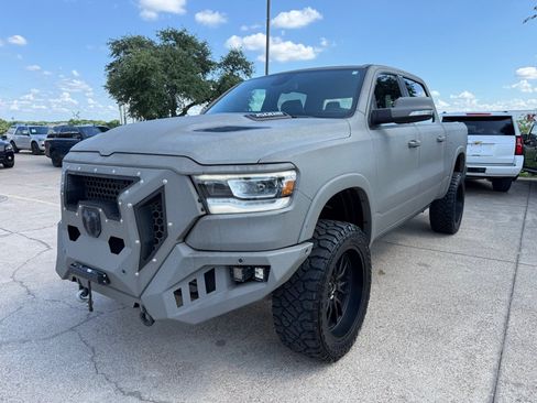 Used 2020 RAM 1500 Laramie w/ Sport Appearance Package AWD/4WD image 3