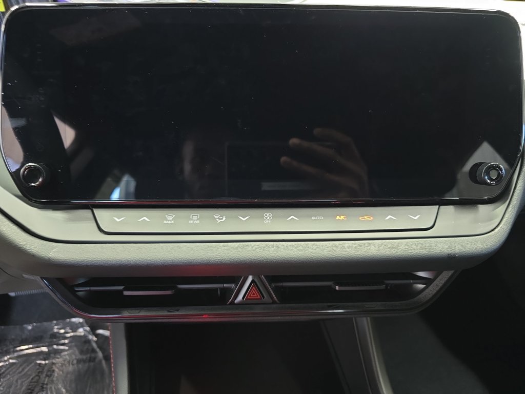 New 2027 Dodge Charger R/T AWD/4WD image 22