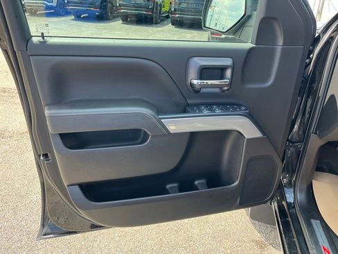Used 2019 Chevrolet Silverado 1500 LT w/ All Star Edition AWD/4WD image 9