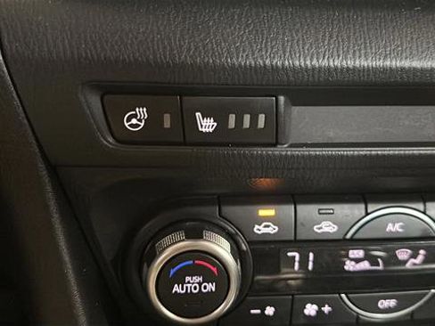 Used 2018 MAZDA MAZDA3 Grand Touring FWD image 28