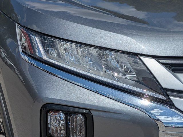 Used 2025 Mitsubishi Outlander Sport ES AWD/4WD image 10