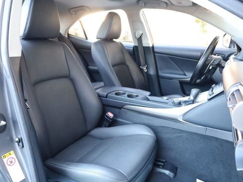 Used 2016 Lexus IS 200t 4dr Sedan image 24