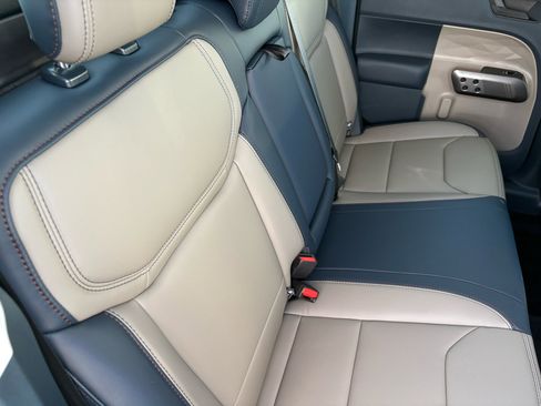 New 2025 Ford Maverick Lariat w/ 4K Tow Package image 45