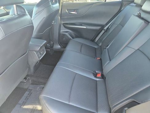 Certified 2022 Toyota Venza Limited image 16