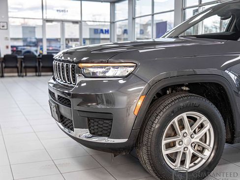 Used 2021 Jeep Grand Cherokee L Laredo w/ Luxury Tech Group I image 5