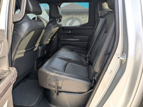 Used 2024 Toyota Tacoma TRD Sport AWD/4WD image 19