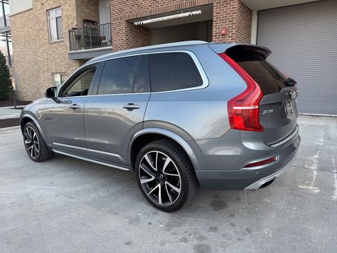 Used 2020 Volvo XC90 T6 Momentum w/ Protection Package Premier image 5