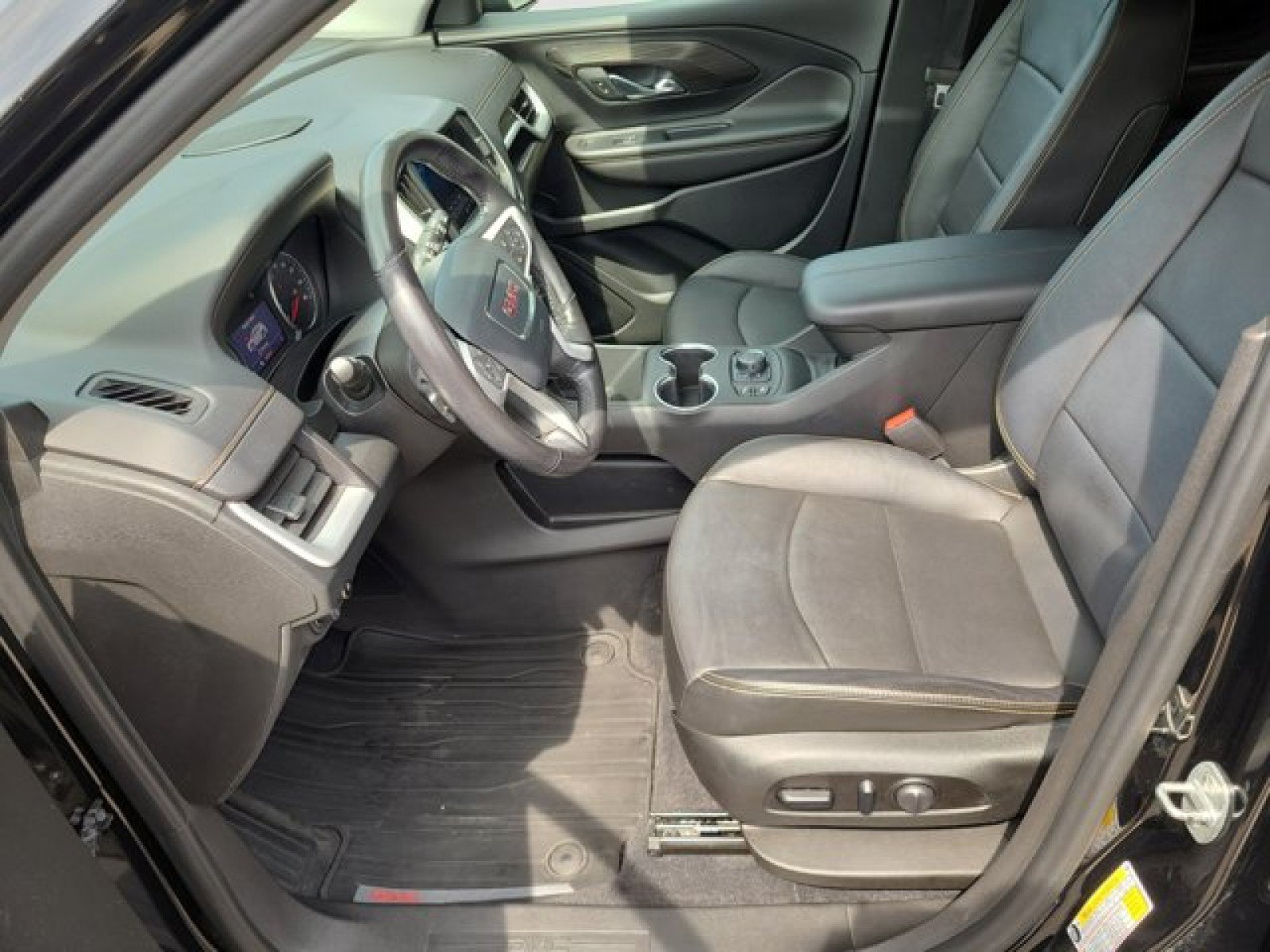 Used 2021 GMC Terrain SLT w/ Infotainment Package II AWD/4WD image 11
