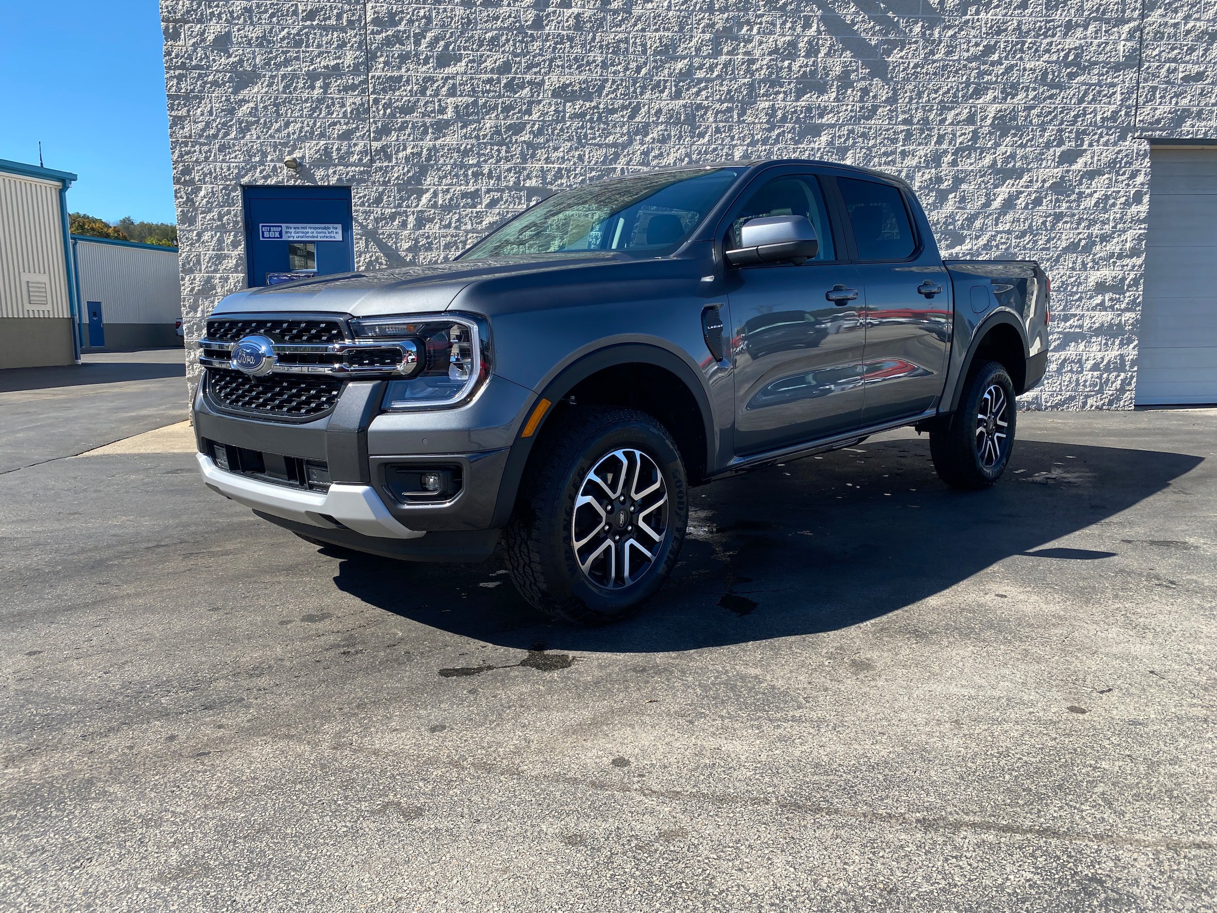 New 2026 Ford Ranger Lariat w/ Convenience Package AWD/4WD image 3