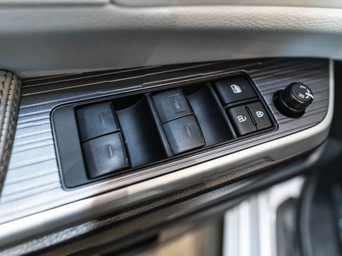 New 2026 Toyota Sienna XLE FWD image 21