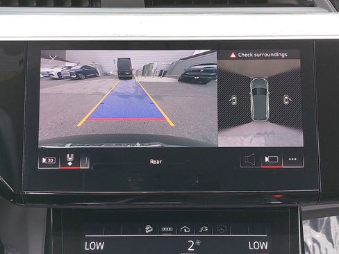 Certified 2023 Audi e-tron Premium Plus w/ Premium Plus Package AWD/4WD image 25