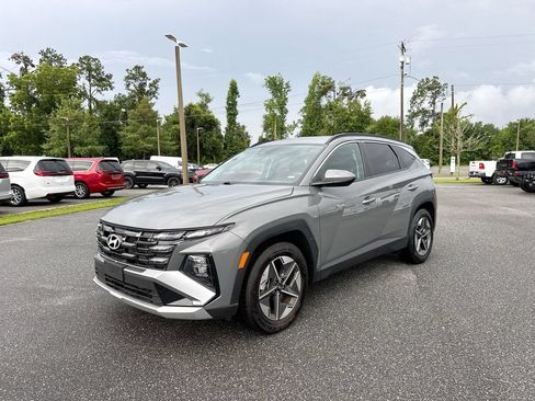 Used 2025 Hyundai Tucson SEL FWD image 8