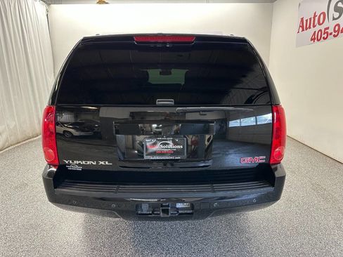 Used 2013 GMC Yukon XL SLT w/ SLT-2 Equipment Package image 6